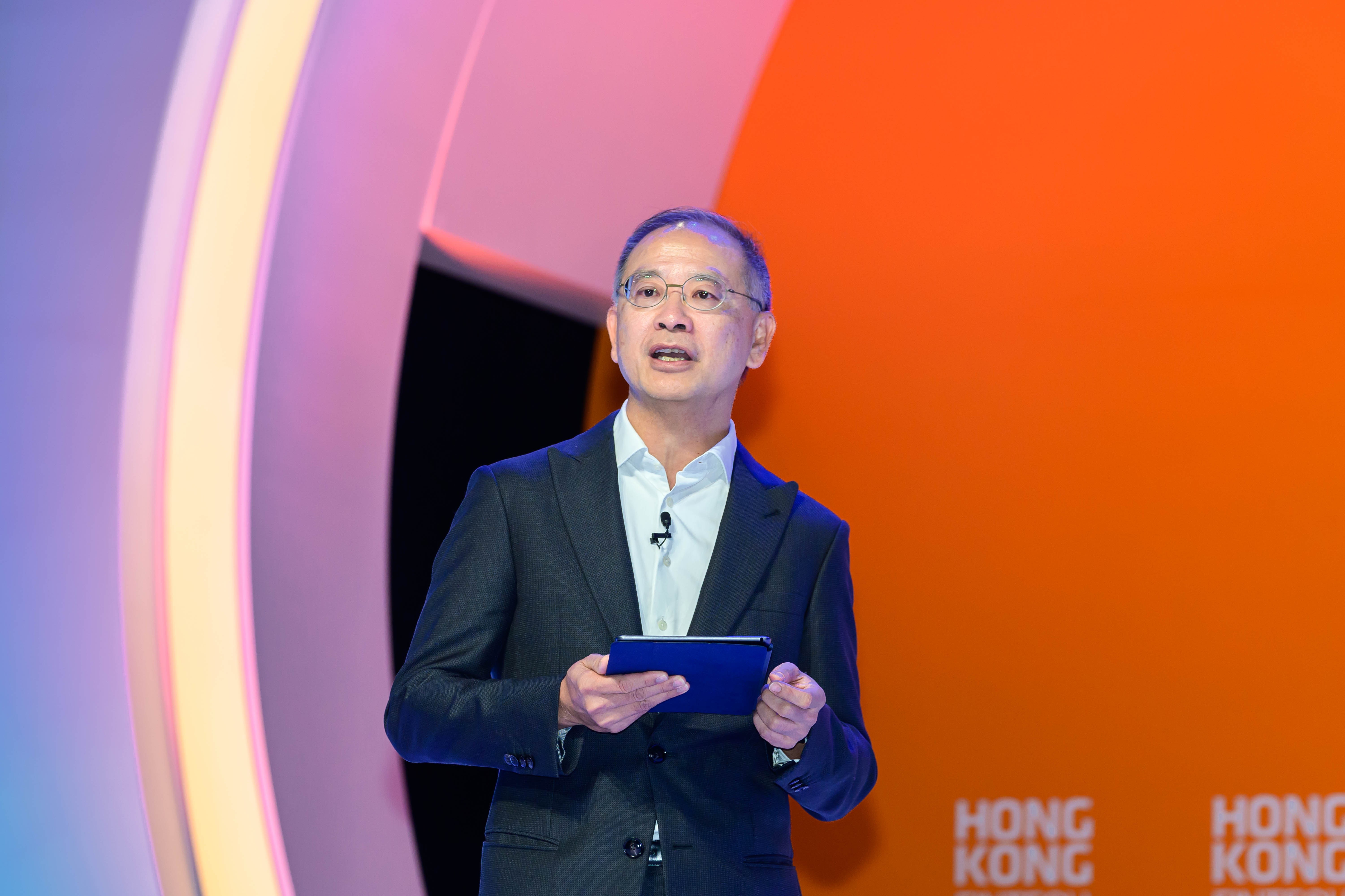 香港金融管理局总裁余伟文于香港金融科技周2024发表主题演讲。
